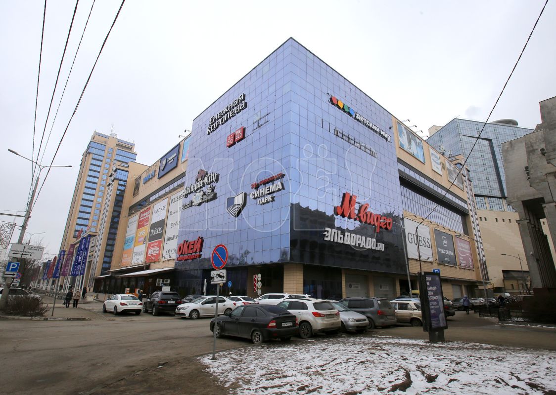 Воронежцев шокировали подростки, которые выкрикивали нацистские лозунги и «зиговали» в ТЦ