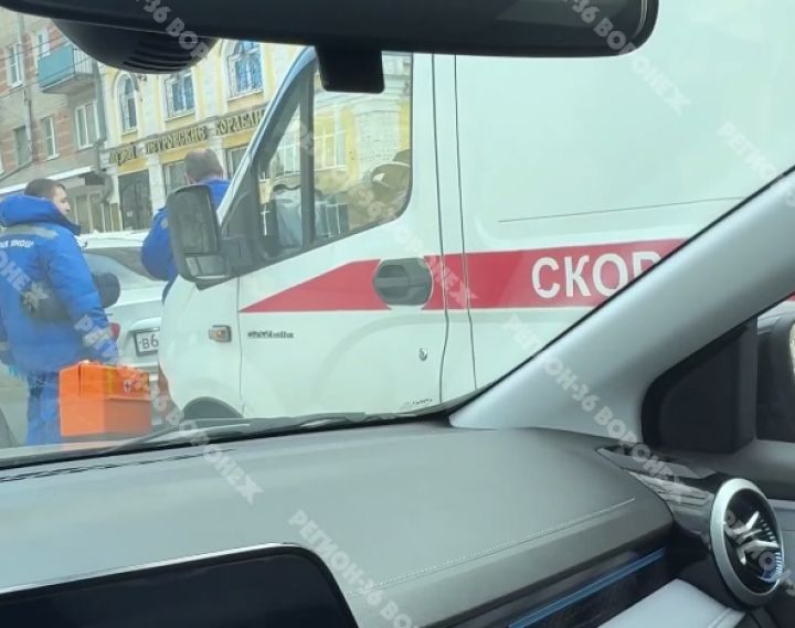 Молодой водитель иномарки сбил пешехода в Воронеже