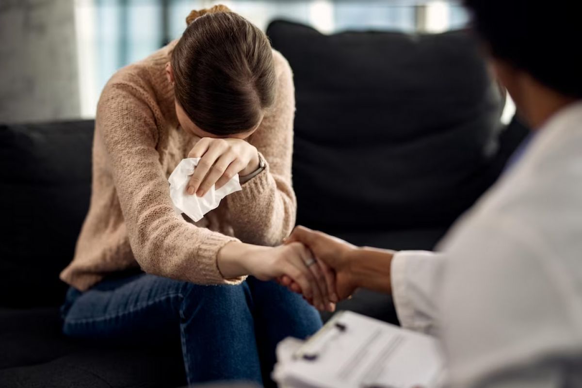 «Не выпадайте из&nbsp;жизни и&nbsp;фильтруйте информацию»: как&nbsp;справиться со стрессом на&nbsp;фоне плохих новостей