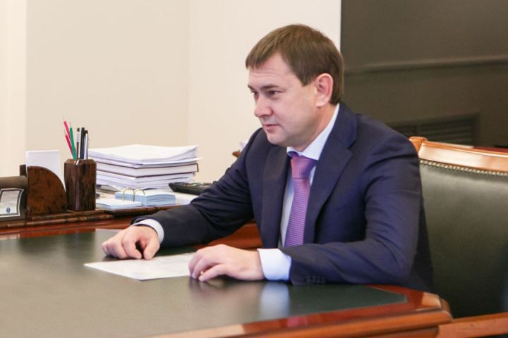 Владимир Нетёсов помог жителям Воронежской области с решением вопросов благоустройства и правовой поддержки