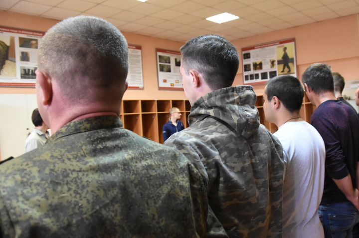 Житель Воронежской области через суд пытался повысить категорию годности в военном билете