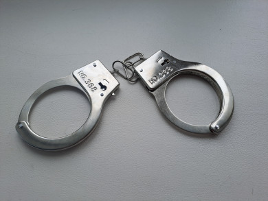 «Заковали в наручники». Двоих мужчин похитили и ограбили на 9,5 млн в Воронежской области