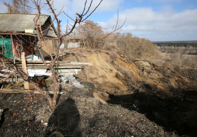 Суммы компенсаций жителям домов, повреждённых оползнем в Воронежской области, озвучат через неделю