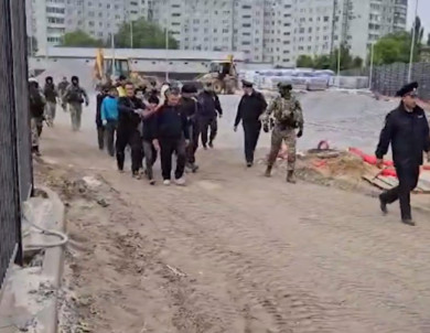 Ещё 38 мигрантов задержали на строящемся стадионе «Факел» в Воронеже