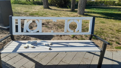 Петровскую набережную спешно прихорашивают к визиту замминистра?