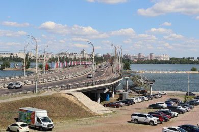 Воронежанка спасла мужчину, который хотел прыгнуть с моста