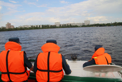 Четыре человека едва не утонули во время непогоды в Воронеже