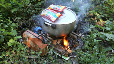 Слепая мать с дочкой неделями живёт без электричества в Воронежской области