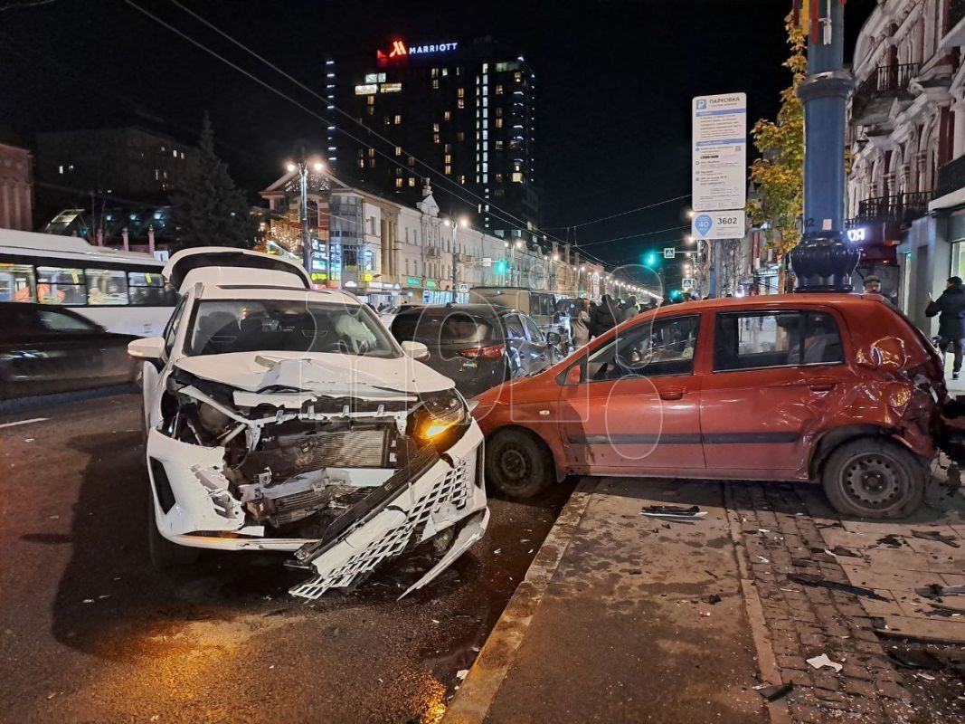 Пьяный водитель устроил два ДТП с&nbsp;девятью машинами в&nbsp;центре Воронежа