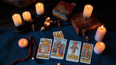 Овнов ждут трудности, а Ракам откроются новые возможности. Расклад Таро для всех знаков зодиака на неделю