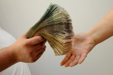 Группу мошенников, собиравших деньги «на помощь больному ребёнку», осудили в Воронеже