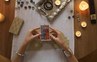 У Близнецов впереди трудные победы, а у Козерогов удачные поездки. Расклад Таро для всех знаков зодиака на неделю