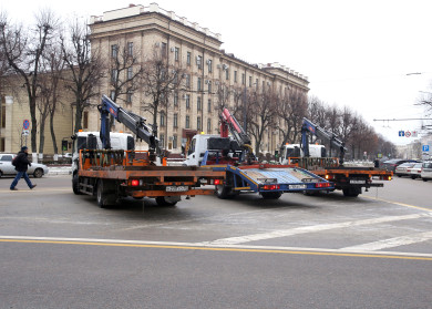 Выяснилось, сколько авто эвакуировали за нарушение ПДД в Воронеже
