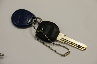 Сирота с младенцем не получила квартиру, несмотря на вмешательство главы СК