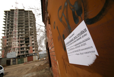 «Это не самострой!» Как воронежцы обороняли свои гаражи от самозванцев в масках