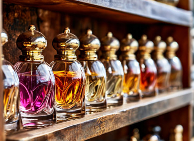 Сообщения о смертельно опасных пробниках духов распространили в Воронежской области