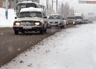 7-балльные пробки сковали Воронеж во время снегопада