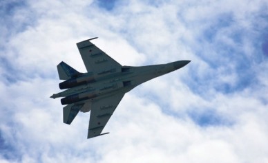 В центре Воронежа из-за полетов военных автомобили сошли с ума