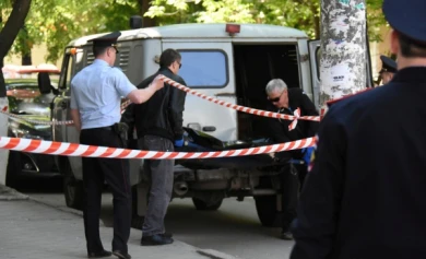 В Воронеже мужчина в банке требовал миллион рублей, получил отказ и покончил с собой