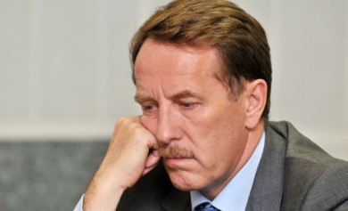 Алексей Гордеев отчитался о доходах: они снова уменьшились