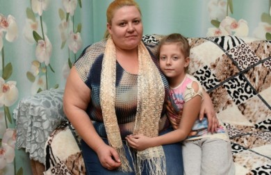 Семилетняя жительница Воронежа получит 250 тыс руб за перелом позвоночника в дет...