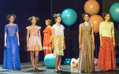 Воронежский дизайнер рассказала, какая обувь окончательно вышла из моды и с чем носить юбки-пачки