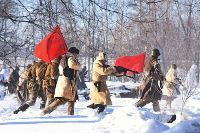 На реконструкции боёв за Воронеж повторили подвиг Матросова