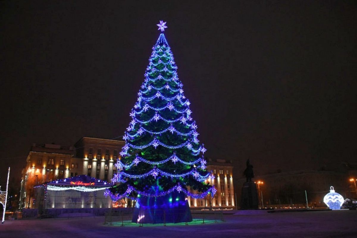 Воронежцы восхищаются украшенным к Новому году Воронежем (Обзор соцсетей)