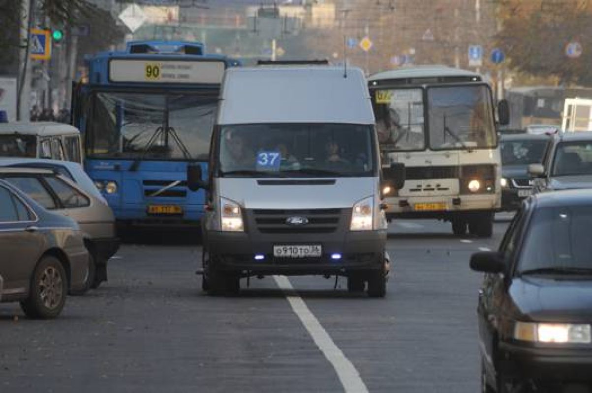 В Воронеже на новогодних праздниках изменятся маршруты городского транспорта