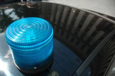 В центре Воронежа двое преступников избили водителя и угнали его авто