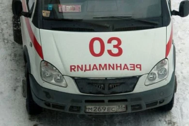 В Коминтерновском районе на пешеходном переходе сбили женщину