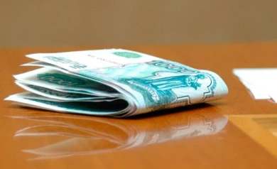 В Воронеже у 78-летней пенсионерки в банке украли 10 тысяч рублей