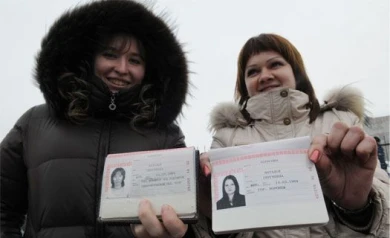 В Воронеже живут две девушки, у которых совпадают имена, фамилии, отчества и даты рождения