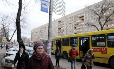 Мэрия: «На остановочный павильон у «Детского мира» нет средств»