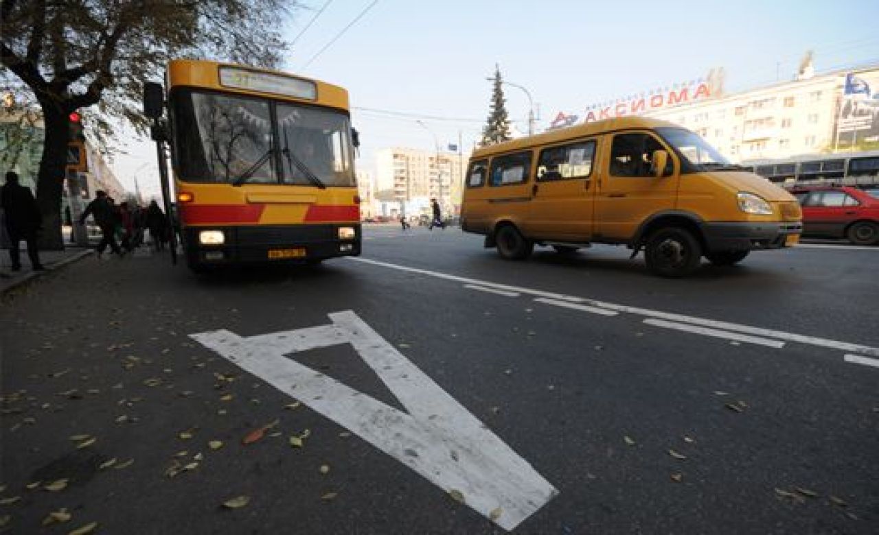Выделенная полоса на Плехановской начнёт функционировать не раньше лета