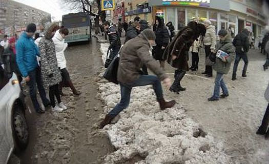 В Воронеже непогода парализовала движение в центре города