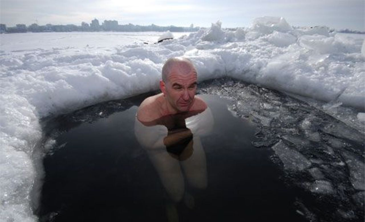 Мировой рекорд воронежского моржа побит на 20 минут