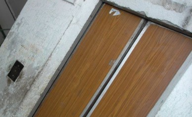 В Северном микрорайоне любовников будут судить за порчу лифта