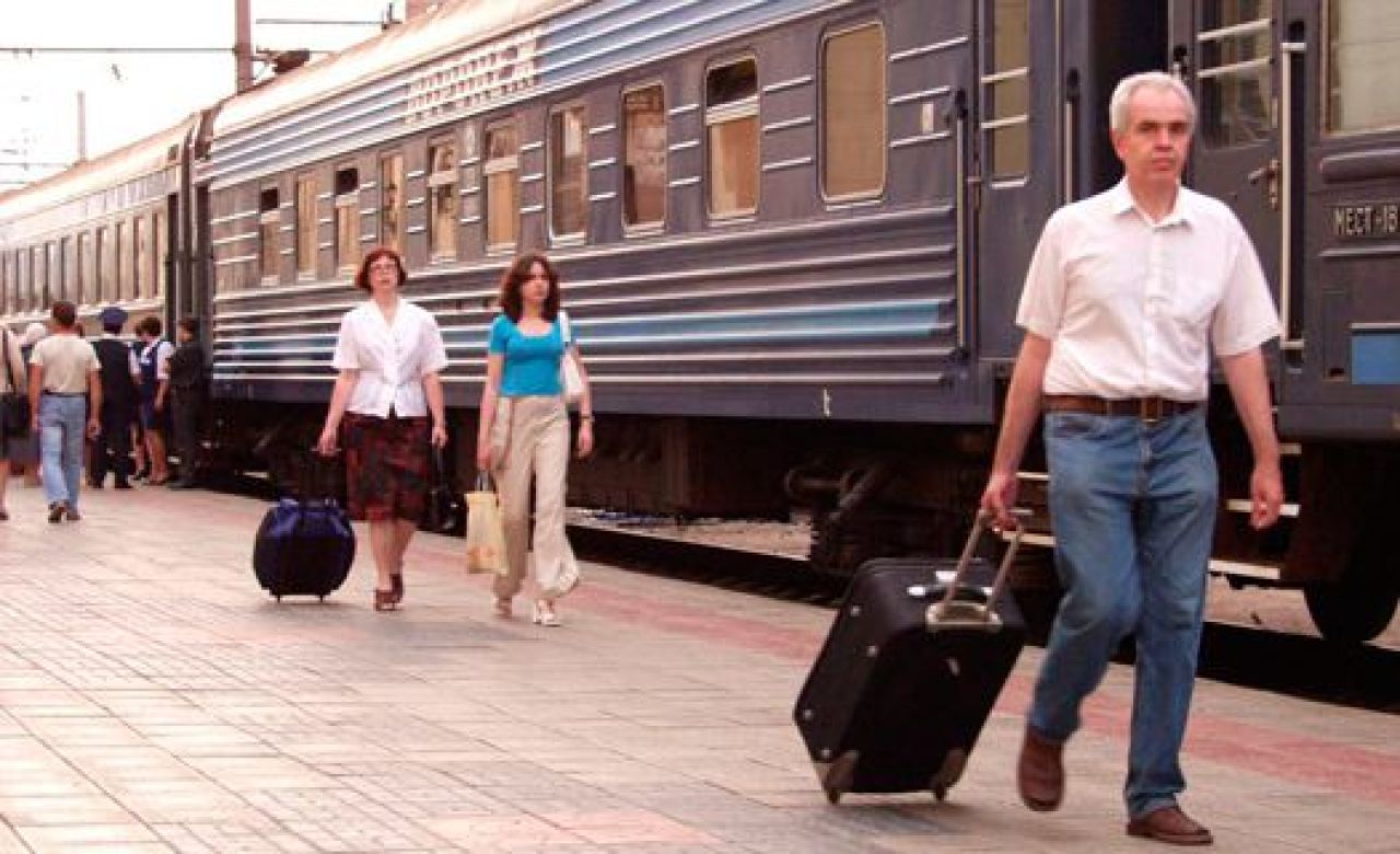 Жителя Воронежа задержали в тамбуре поезда курящим марихуану