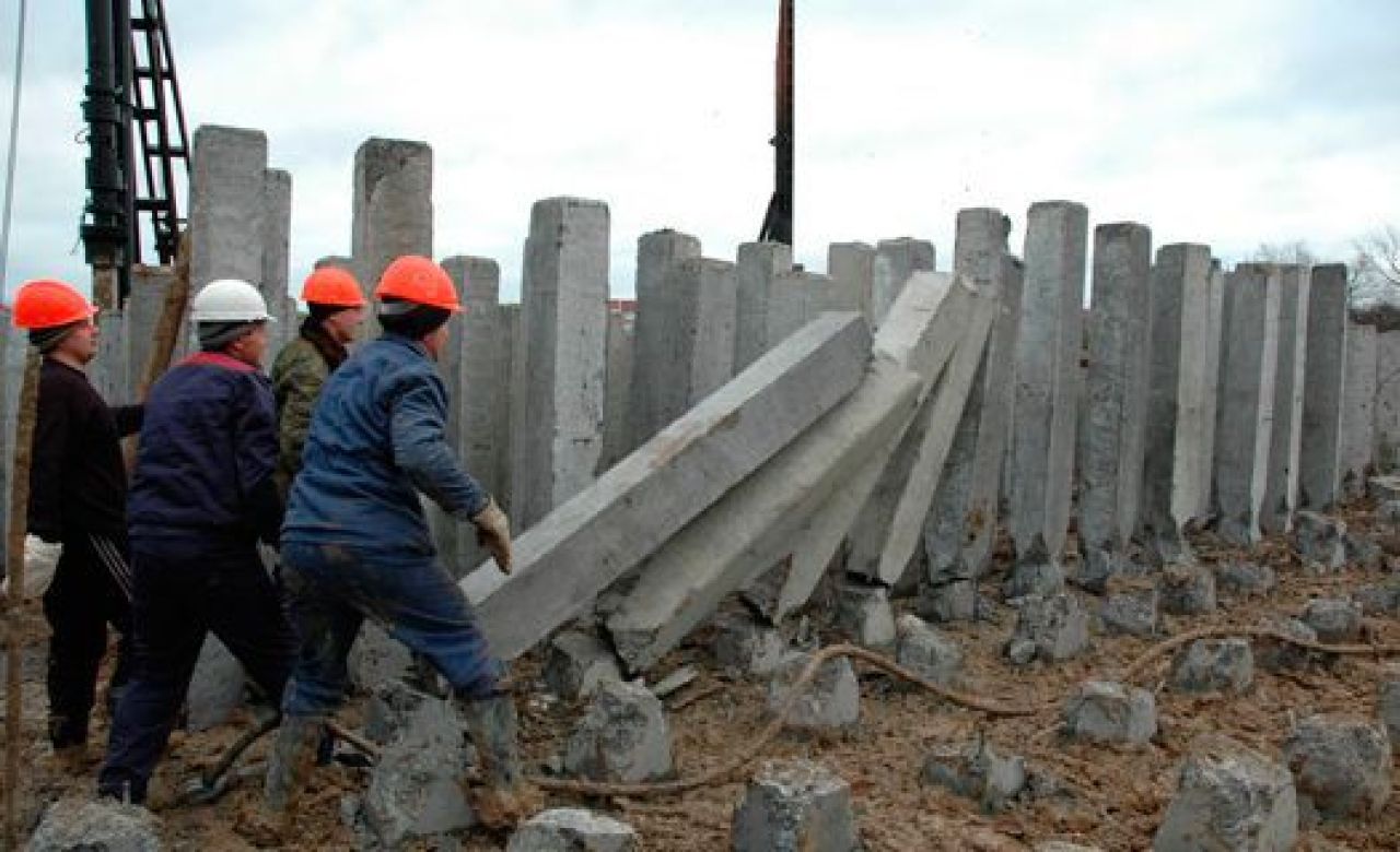 Директора школы, нанявшего гастарбайтеров, оштрафовали на 10 тыс. рублей