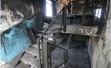 В Воронеже горел расселенный дом: на пепелище нашли два трупа