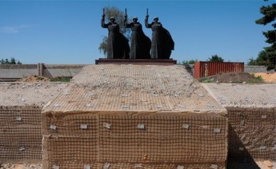 Все воронежские военные мемориалы отреставрируют к 70-летию Победы