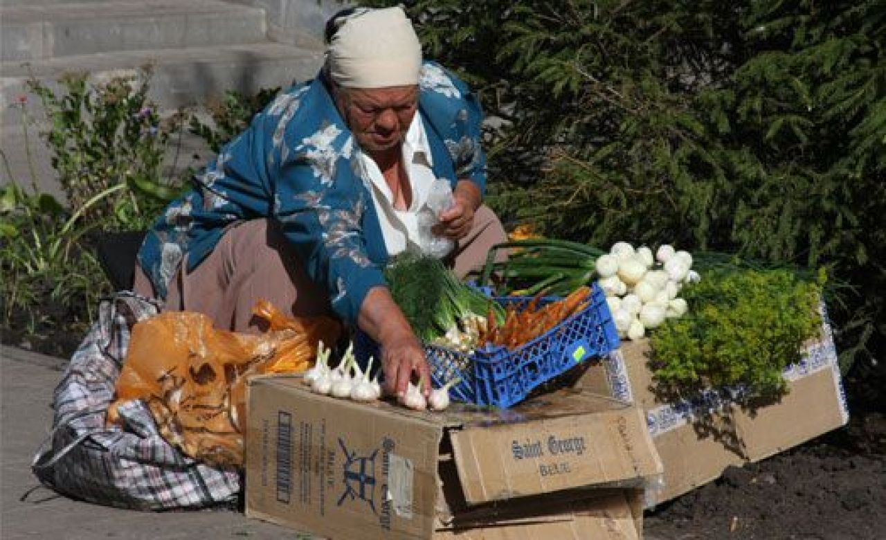 После сноса рынка в Березовой Роще торговлю развернут во дворах