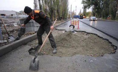 Ремонтировать дороги в Воронеже начнут только осенью