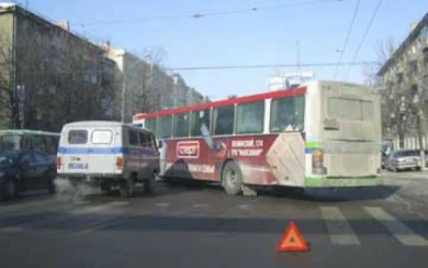 В Воронеже водителю 90-го автобуса, сбившему женщину, грозит до 2 лет тюрьмы