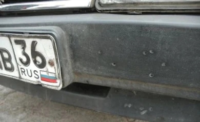 18-летний житель Воронежской области въехал в «Мерседес» на угнанном авто