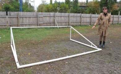 Спортплощадка, на которой ворота упали на школьника, оказалась бесхозной