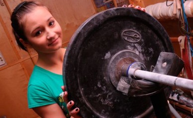 Воронежские девушки завоевали третью медаль на первенстве России по тяжелой атле...