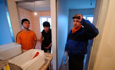 Госдума обязала мигрантов проходить тестирование по русскому языку