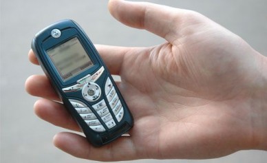 В Воронеже разыскивают трёх молодых людей, которые грабят подростков